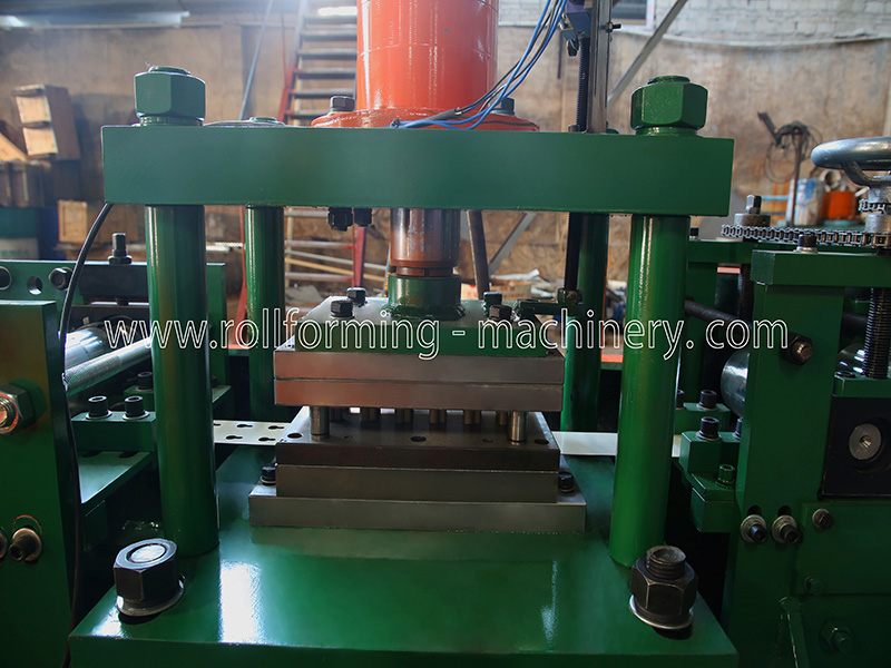 Boltless Rivet Shelving Roll Forming Machine