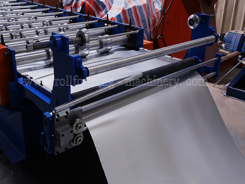 roofing panel roll forming machine