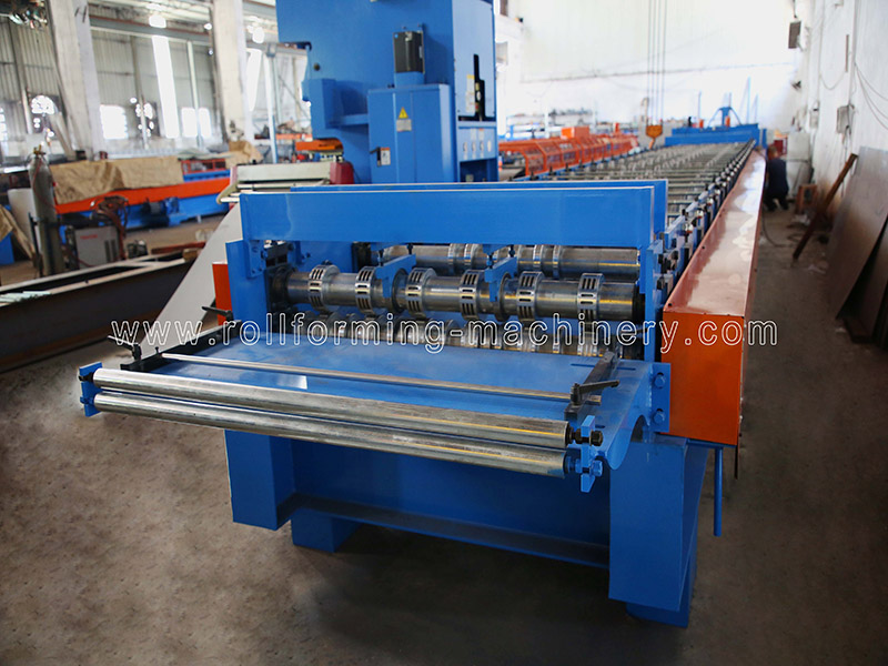 Meter Deck Roll Forming Machine