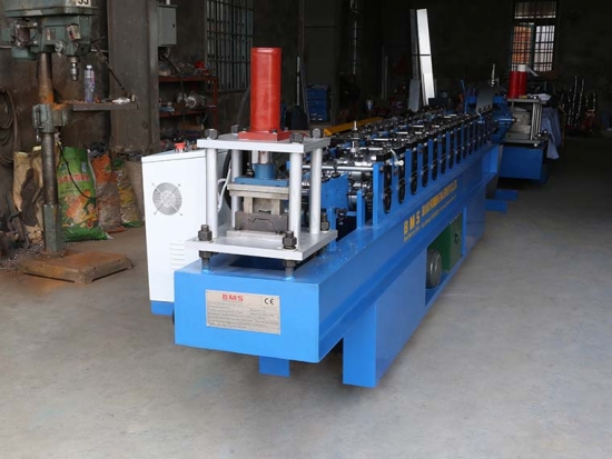 High Quality Roller Shutter Door Roll Forming Machine For SD11-80 Profile